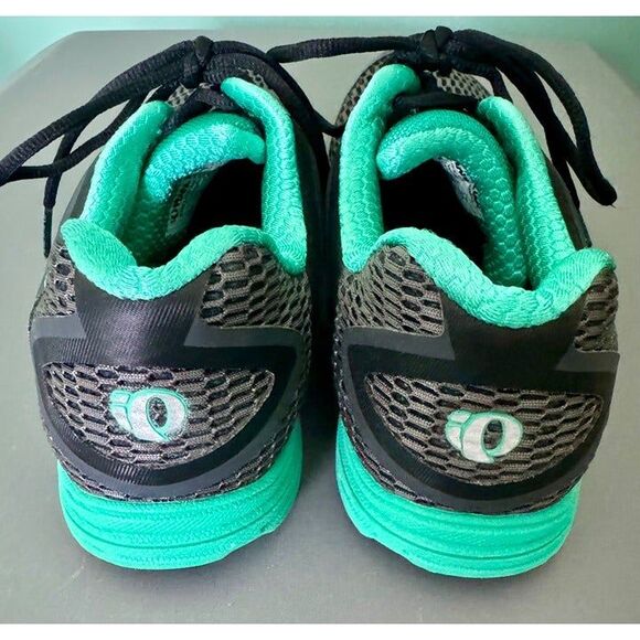 Pearl Izumi Streak II running shoes - womens 9.5 - grey black with green - Picture 3 of 7